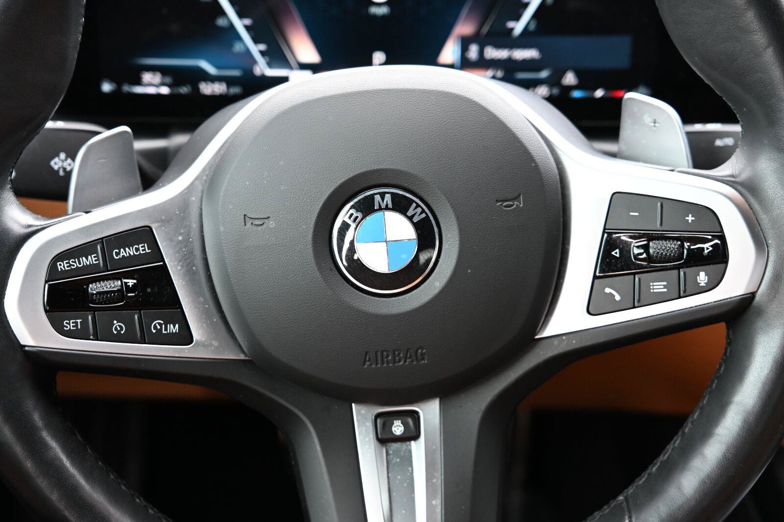 Used 2024 BMW 330i xDrive Sedan w/ M Sport Package AWD/4WD image 21