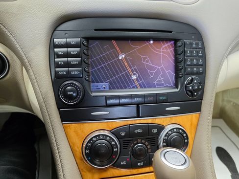 Used 2008 Mercedes-Benz SL 550 image 31