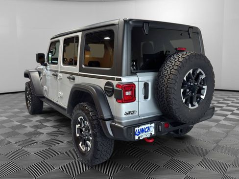 Used 2024 Jeep Wrangler Unlimited Rubicon w/ Safety Group AWD/4WD image 3