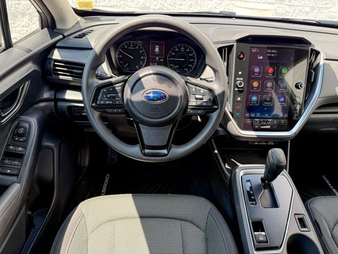 Used 2024 Subaru Crosstrek 2.0i Premium AWD/4WD image 32