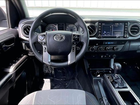 Used 2021 Toyota Tacoma TRD Off-Road AWD/4WD image 6