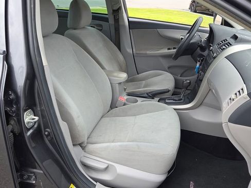 Used 2013 Toyota Corolla L FWD image 15