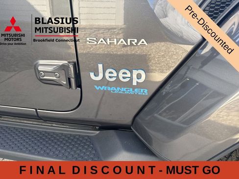 Used 2021 Jeep Wrangler Unlimited Sahara w/ Cold Weather Group AWD/4WD image 47