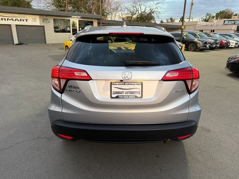 Used 2018 Honda HR-V EX-L image 8