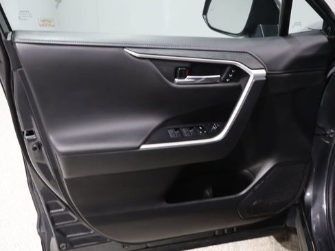 Used 2023 Toyota RAV4 Limited image 13