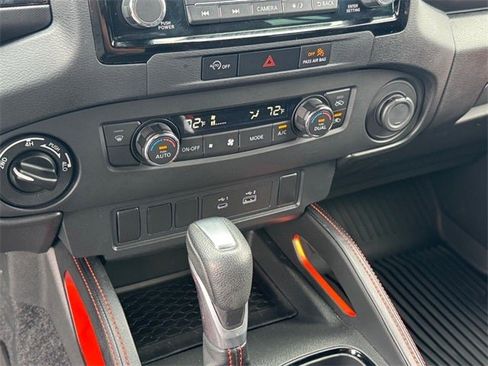 Used 2024 Nissan Frontier PRO-4X w/ Off-Road Protection Package image 22