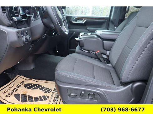 Used 2024 Chevrolet Silverado 1500 LT image 19