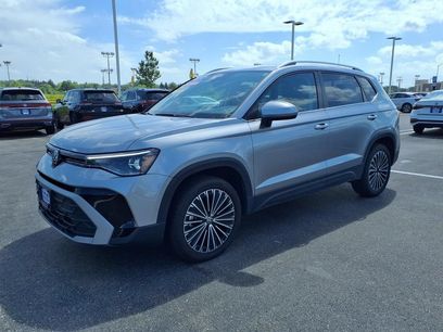 Certified 2025 Volkswagen Taos SE