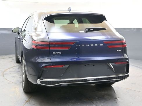 New 2026 Genesis GV70 2.5T Advanced AWD/4WD image 4