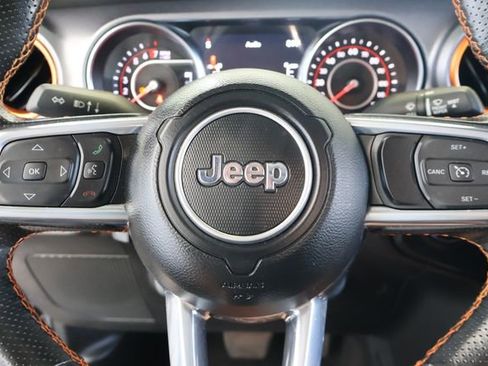 Used 2021 Jeep Gladiator Mojave AWD/4WD image 22