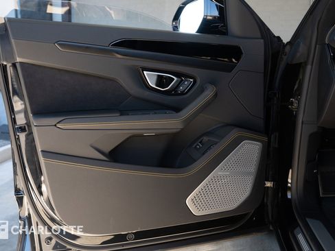 Used 2024 Lamborghini Urus S image 18