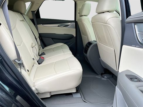 Used 2021 Cadillac XT5 Premium Luxury image 27