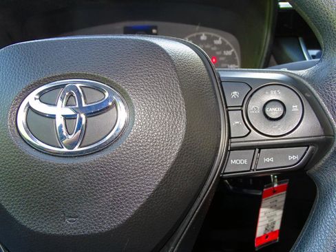 Used 2024 Toyota Corolla LE image 22