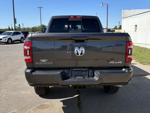 Used 2024 RAM 2500 Laramie w/ Safety Group AWD/4WD image 17