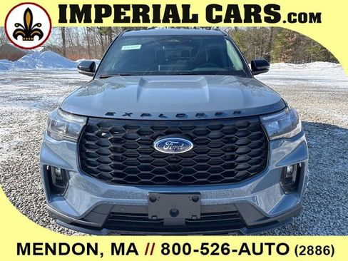 New 2026 Ford Explorer ST-Line w/ ST-Line Street Pack image 4
