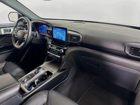 Used 2022 Ford Explorer ST image 34