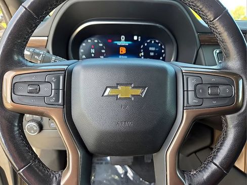 Certified 2022 Chevrolet Suburban High Country AWD/4WD image 24