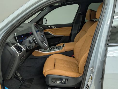 New 2026 BMW X5 M60i w/ Parking Assistance Package image 13