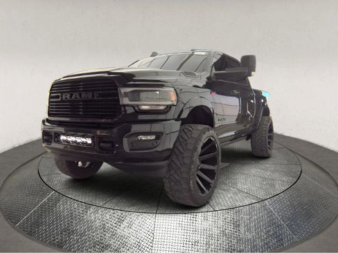 Used 2019 RAM 2500 Laramie image 3