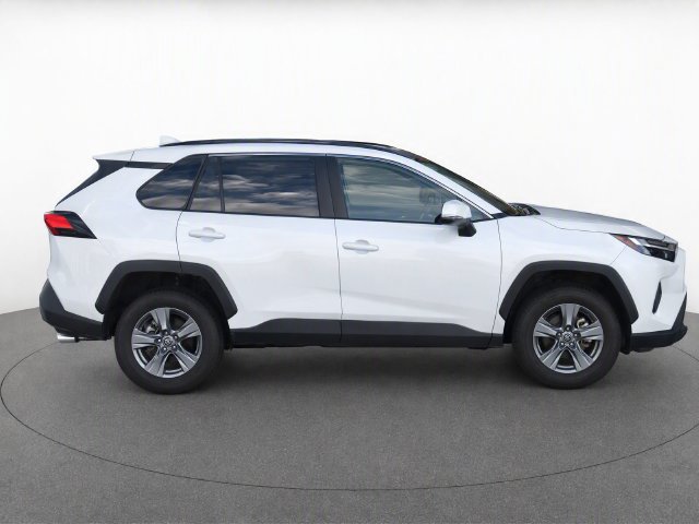 Used 2024 Toyota RAV4 XLE w/ Convenience Package FWD image 8