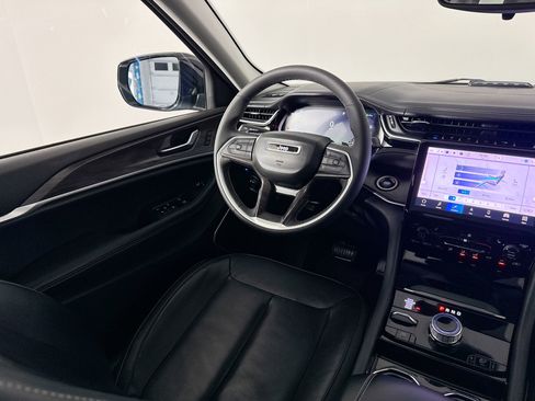 Used 2022 Jeep Grand Cherokee Limited 4xe image 33