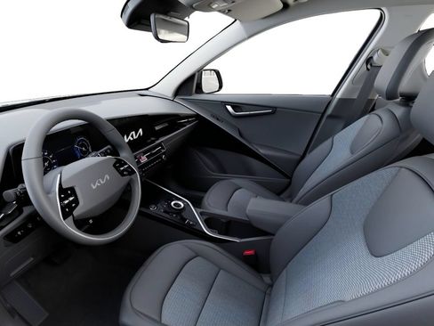 New 2026 Kia Niro Wind FWD image 17