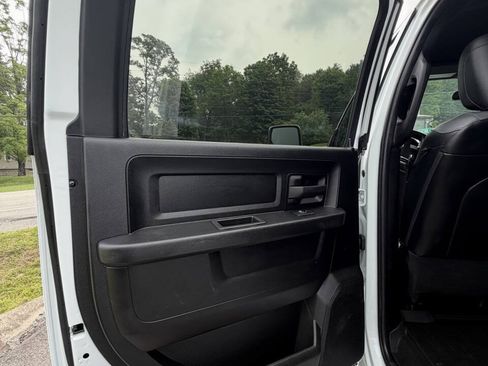 Used 2023 RAM 2500 Tradesman w/ Chrome Appearance Group AWD/4WD image 47