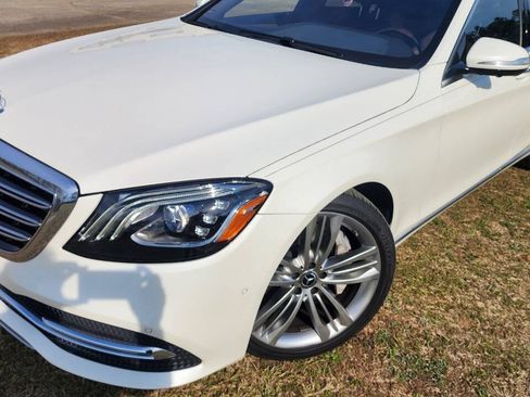 Used 2018 Mercedes-Benz S 560 Sedan image 18