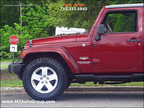 Used 2010 Jeep Wrangler Unlimited Sahara w/ Dual Top Group image 26