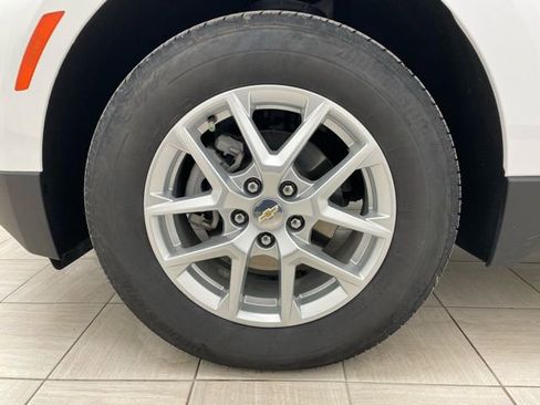 Certified 2024 Chevrolet Equinox LT image 6