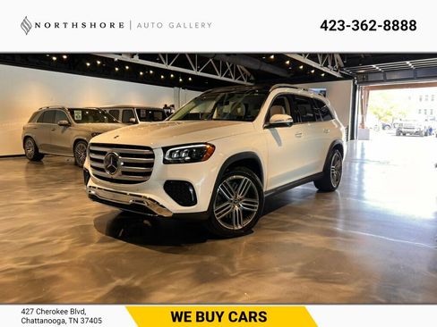 Used 2024 Mercedes-Benz GLS 450 4MATIC image 1