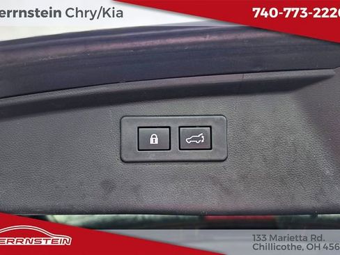 Used 2024 Subaru Outback Premium AWD/4WD image 25