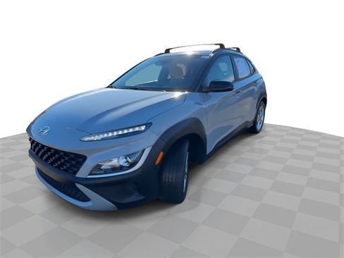 Used 2023 Hyundai Kona SEL image 4