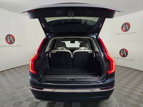 Used 2024 Volvo XC90 T8 Ultimate w/ Protection Package Premier AWD/4WD image 10