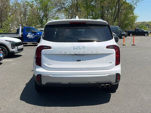 Used 2024 Kia Telluride S AWD/4WD image 5