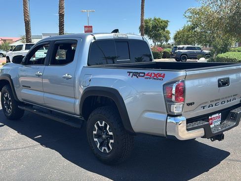 Used 2022 Toyota Tacoma TRD Off-Road AWD/4WD image 6
