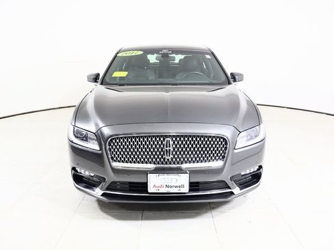 Used 2017 Lincoln Continental Select image 7