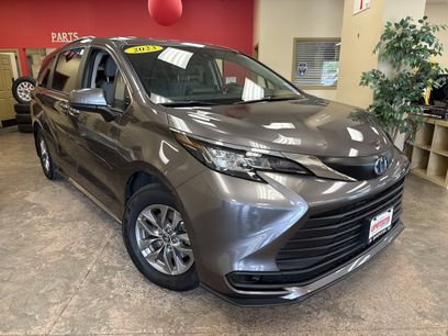 Used 2023 Toyota Sienna LE