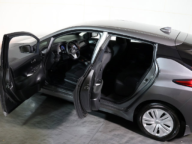 Used 2025 Nissan Leaf S FWD image 5