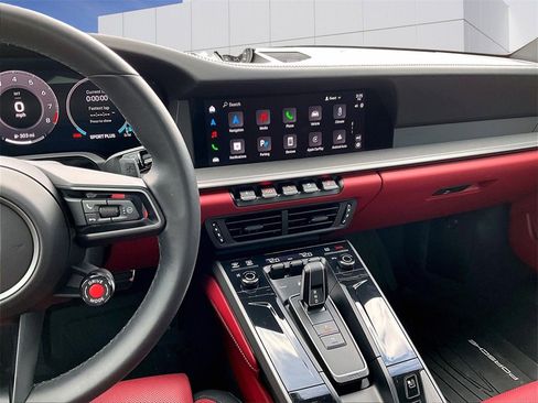 Used 2025 Porsche 911 Carrera image 16