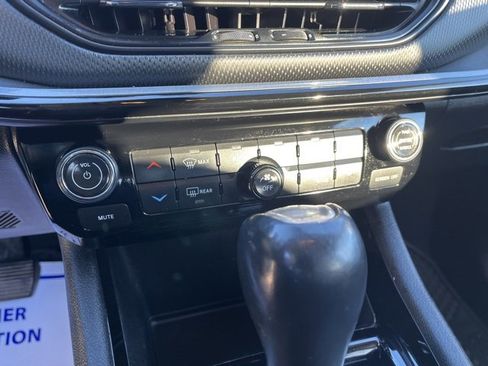 Used 2022 Jeep Compass Trailhawk w/ Trailhawk Convenience Group image 16