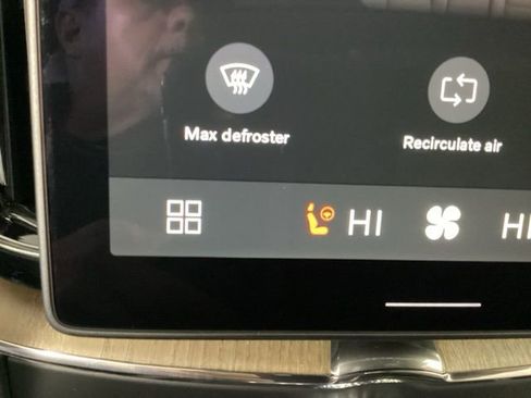 New 2026 Volvo XC60 B5 Plus w/ Protection Package Premier image 27