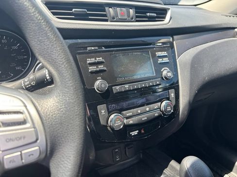 Used 2015 Nissan Rogue SV AWD/4WD image 15