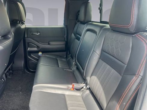 Used 2023 Nissan Frontier Pro-X w/ Pro-X Premium Package RWD image 16