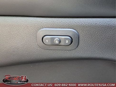 Used 2021 Jeep Grand Cherokee Limited w/ Quick Order Package 28K 80th AWD/4WD image 25