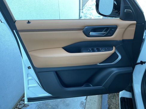 New 2026 Nissan Armada Platinum Reserve image 12