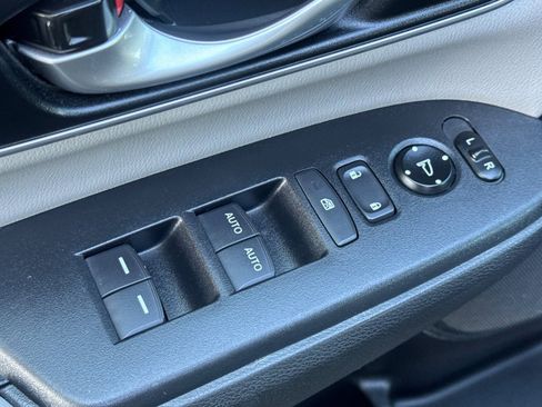Used 2018 Honda CR-V EX-L image 13