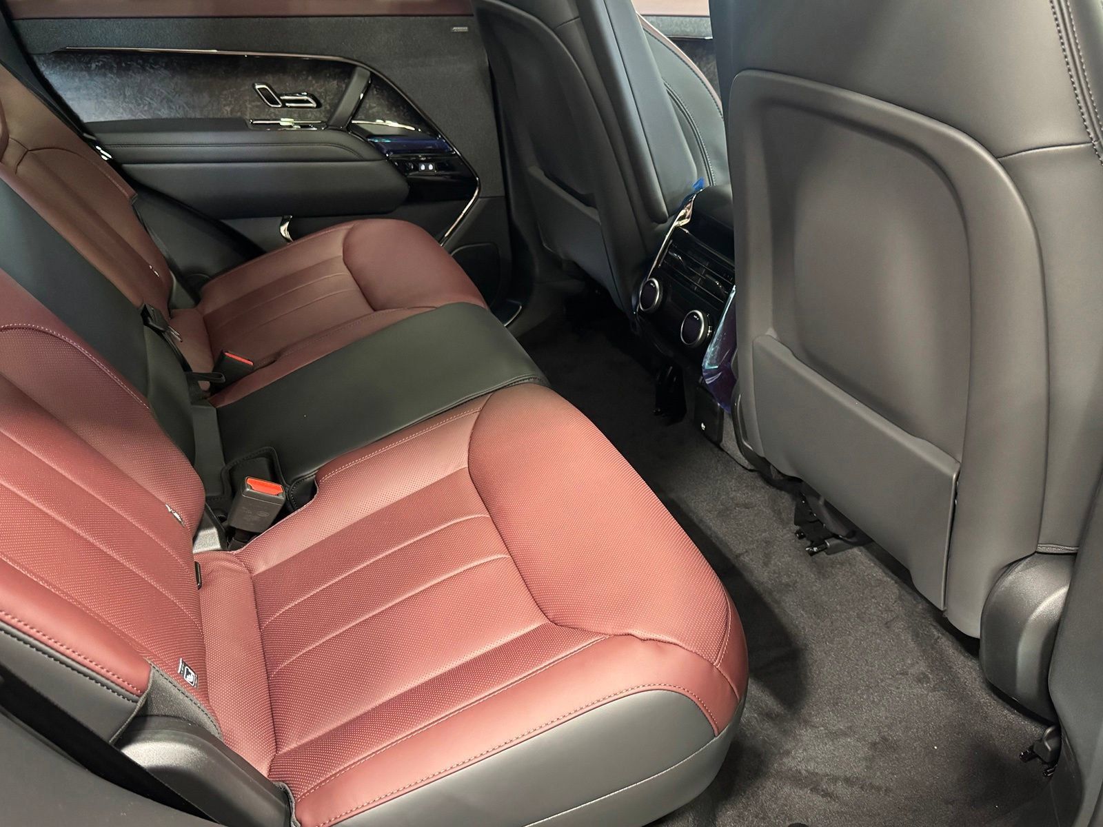New 2026 Land Rover Range Rover Sport Dynamic SE AWD/4WD image 41