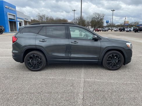 Used 2020 GMC Terrain SLE w/ Driver Convenience Package image 6