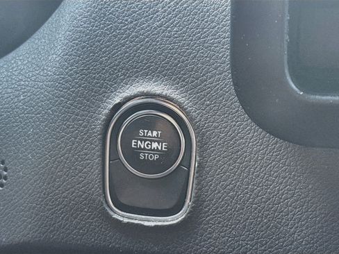 Used 2019 Mercedes-Benz Sprinter 144 image 21